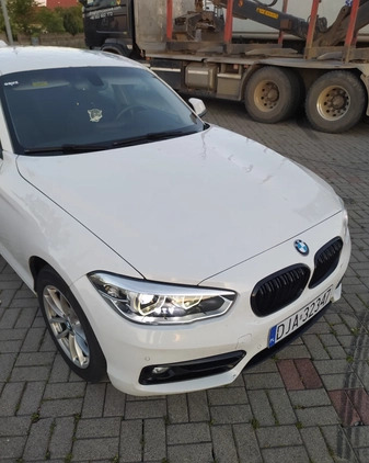 BMW Seria 1 cena 33500 przebieg: 240000, rok produkcji 2017 z Jawor małe 211